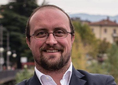 Verso il 3 dicembre. Taruffi: “Uniremo la sinistra, e quella di Pisapia è una lista civetta”
