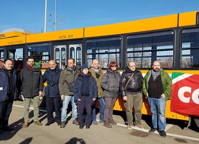 Bredamenarinibus. La Fiom scarica i 5 Stelle: “Arroganti, rispettino le promesse”