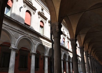 Università di Bologna. Stessi diritti per tutti, assunti e precari