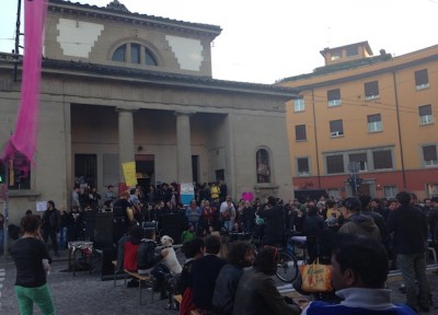 Atlantide dice no allo sgombero in musica FOTO
