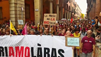 Làbas conquista Bologna: “Siamo in ventimila. È una vittoria”