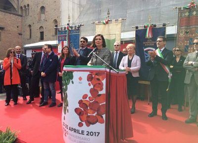 Boldrini a Facebook: “Via tutte le pagine nazifasciste dal social”