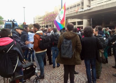 Il popolo lgbt protesta davanti alla Regione: “Bloccate l’emendamento contro la gpa”