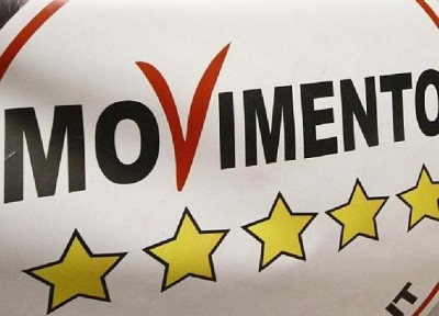Regionali. I grillini, ancora in attesa, attaccano il Pd: “Campioni di poltronismo”
