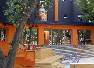 L’ex Ferrhotel diventa un ostello, a due passi dal centro – Foto