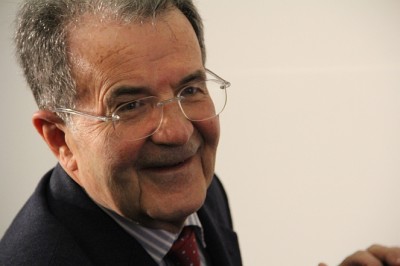 Prodi dà consigli a Renzi: “Abbassi il debito e faccia la formichina”