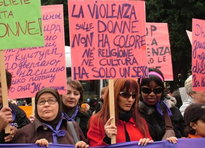 Violenza sulle donne. Picchia la moglie e si nasconde dietro la “cultura serba”