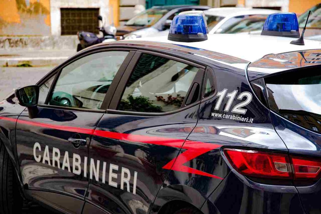 Formentera, donna uccisa a Es Pujols: fermato il compagno. Cosa sappiamo e cosa resta da chiarire