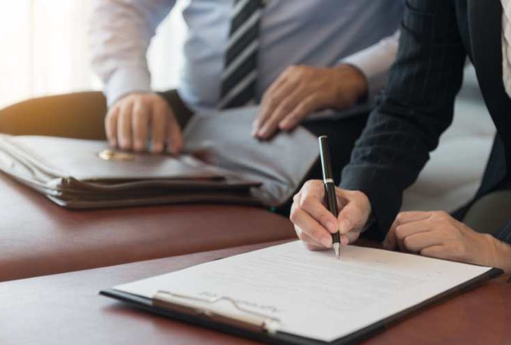 Firma del contratto