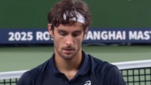 Esce dal Sanghai Masters