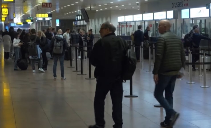 Volano droni sugli aeroporti belgi