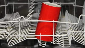 Interno di lavastoviglie