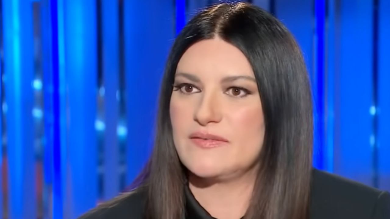 Bologna, investito ed ucciso zio Pausini | Cugina contro Laura: “Non voglio vederla”